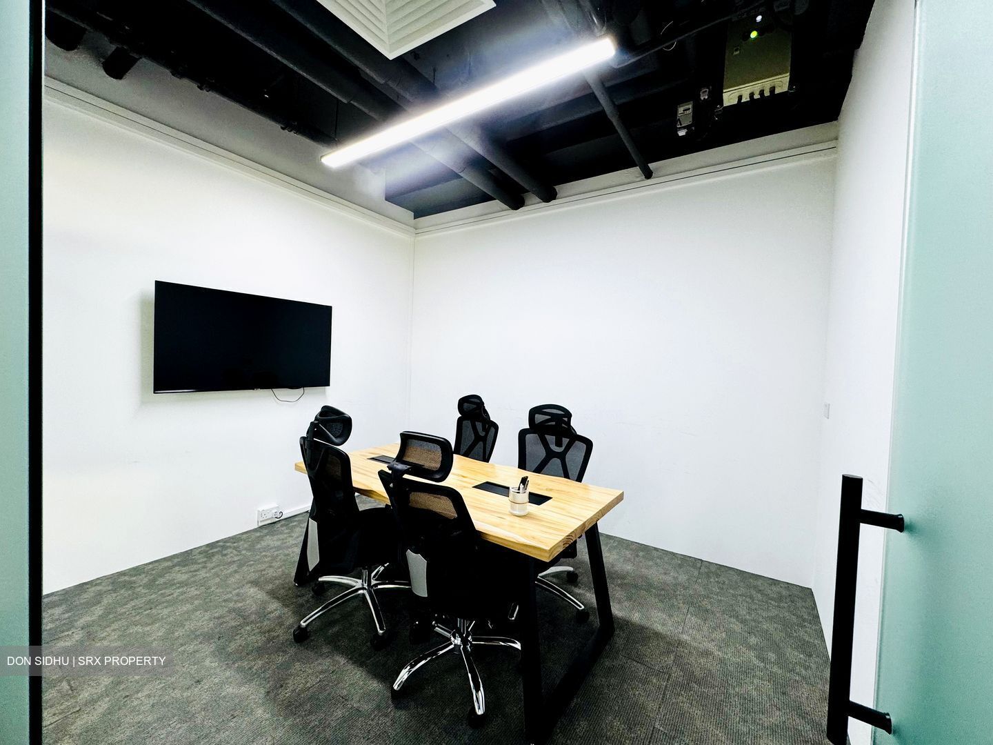 111 Somerset (D9), Office #530703131